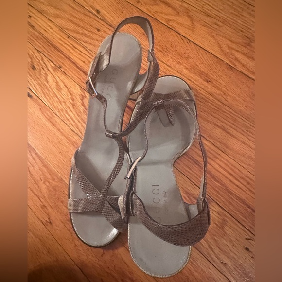 ICONIC GUCCI T STRAP HEELS SANDALS SIZE 8 - Picture 7 of 16